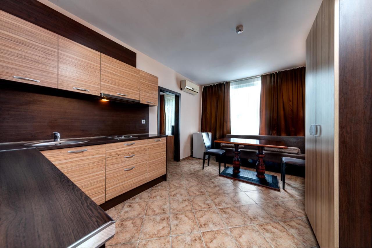 Hotel Varly Bryag Бургас Экстерьер фото