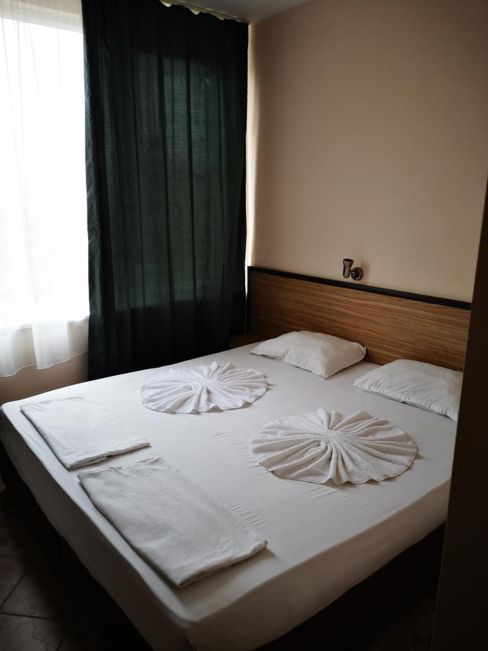 Hotel Varly Bryag Бургас Экстерьер фото