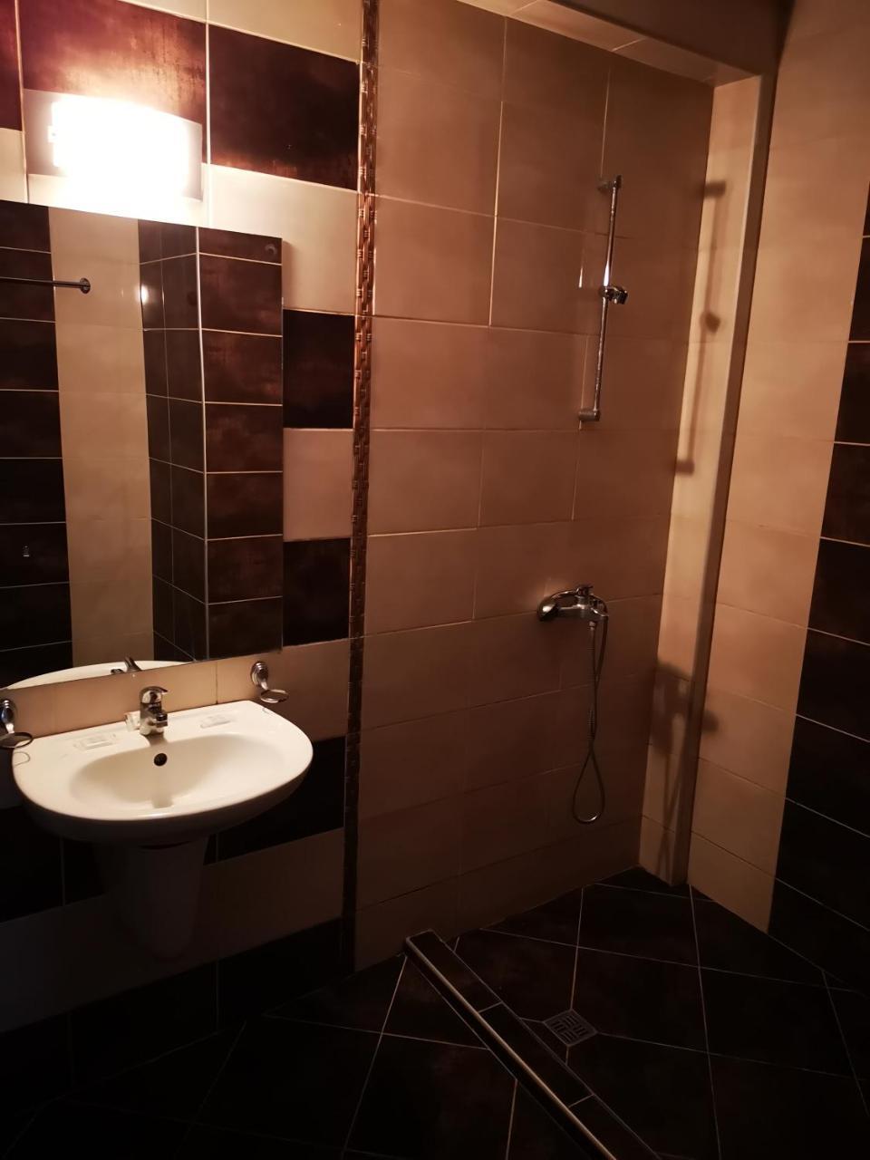 Hotel Varly Bryag Бургас Экстерьер фото
