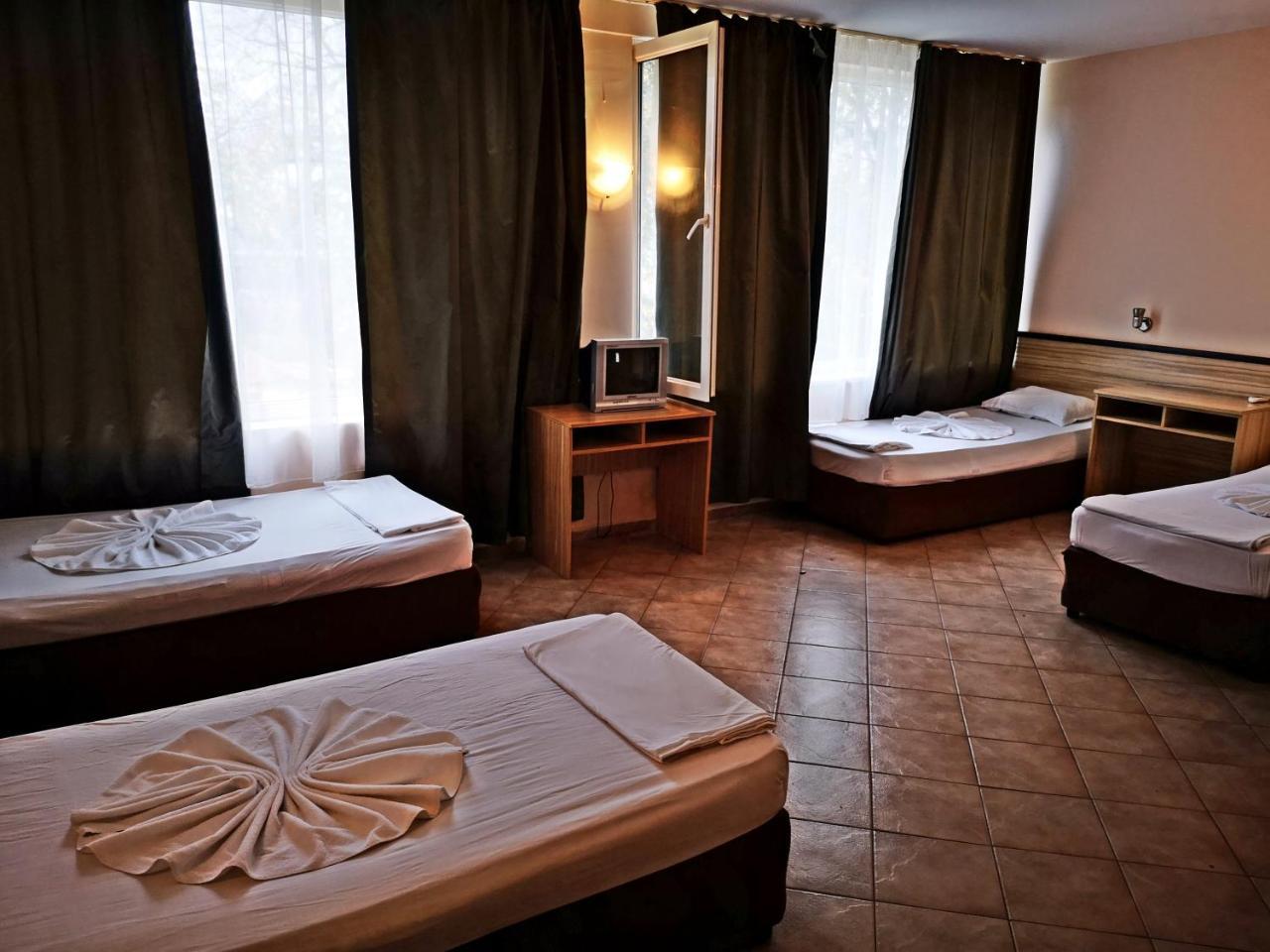Hotel Varly Bryag Бургас Экстерьер фото